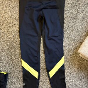 Athleta Women Black and Yellow Athletic Leggings